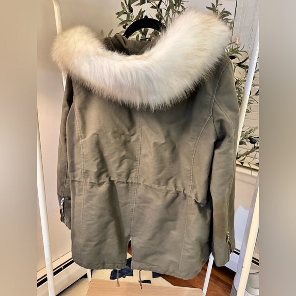 T Tahari “Jackie” hooded anorak with removable faux fur trim Size :L - Picture 9 of 16